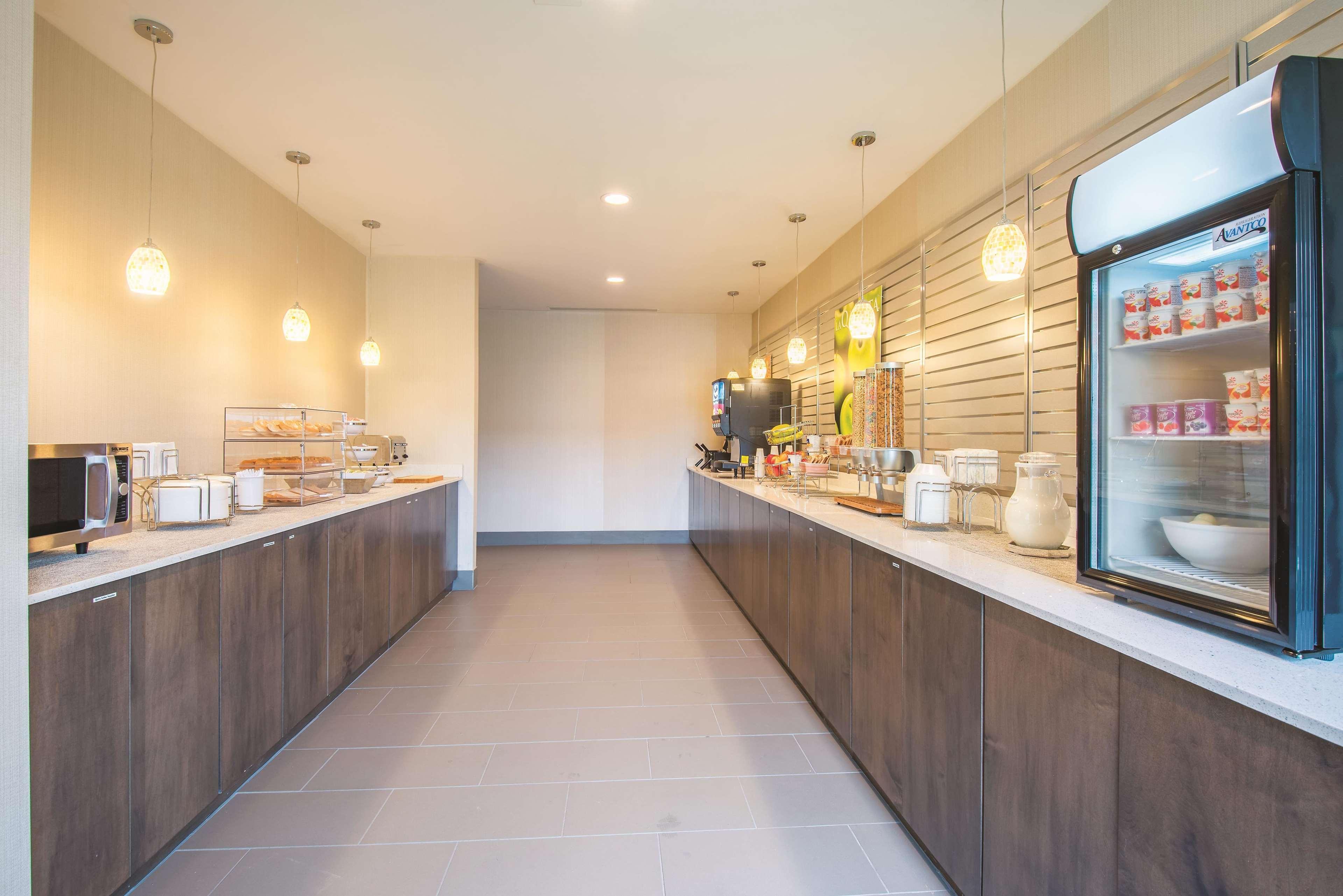 La Quinta By Wyndham York Hotel Ngoại thất bức ảnh