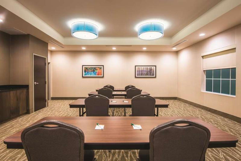La Quinta By Wyndham York Hotel Ngoại thất bức ảnh